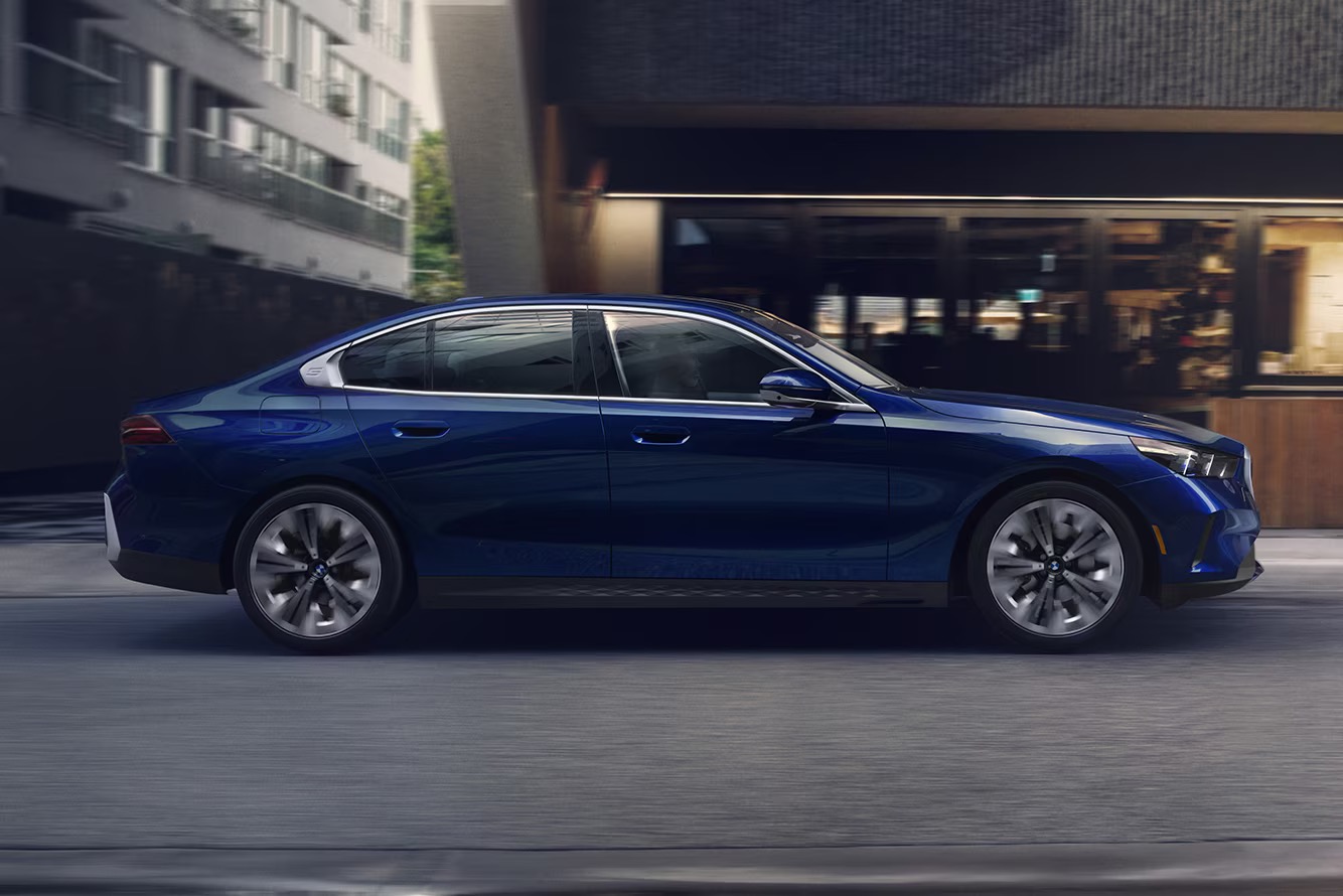 New-2024-BMW-5-series (1)