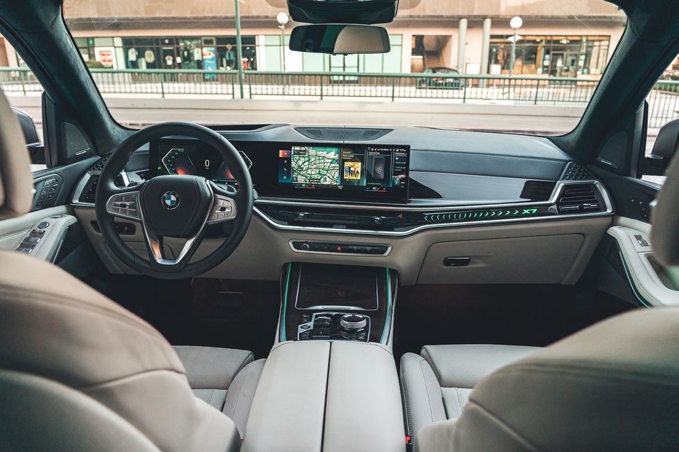 New-2024-BMW-X7-xDrive40i (5)