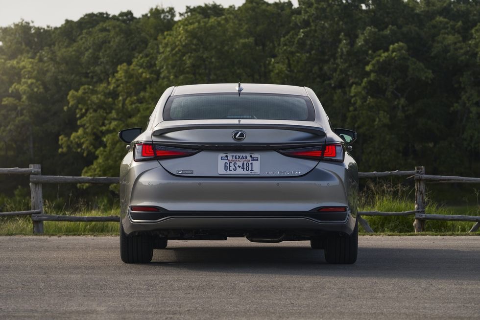 New-2024-Lexus-ES (2)