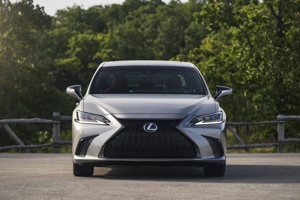 New-2024-Lexus-ES